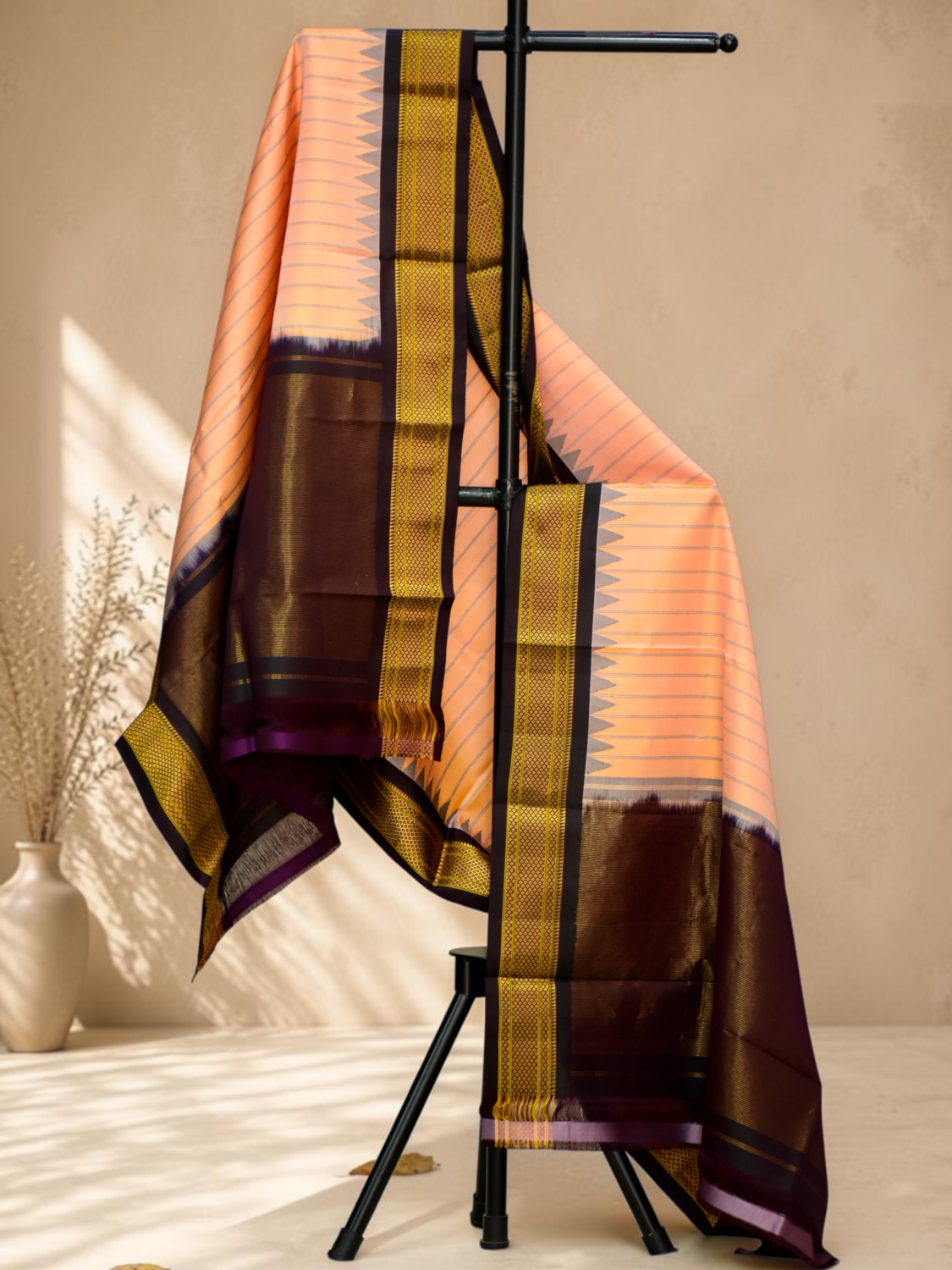 Peach & Wine Dual Shade Pure Handloom Gadwal Dupatta