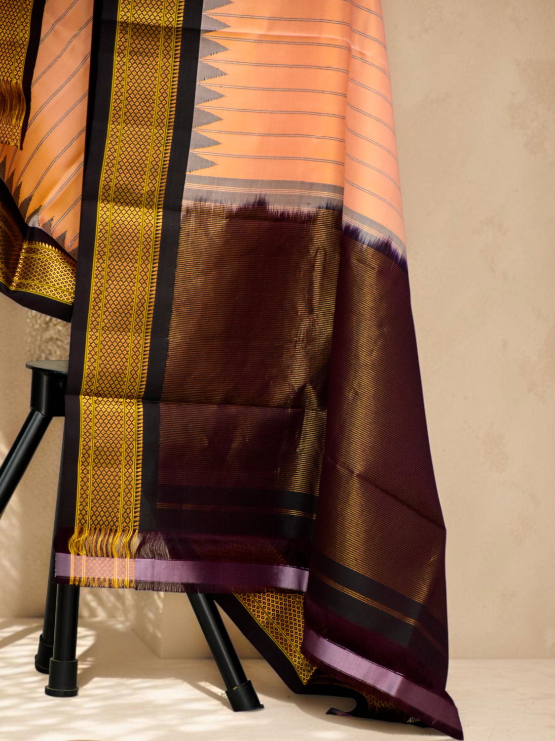 Peach & Wine Dual Shade Pure Handloom Gadwal Dupatta