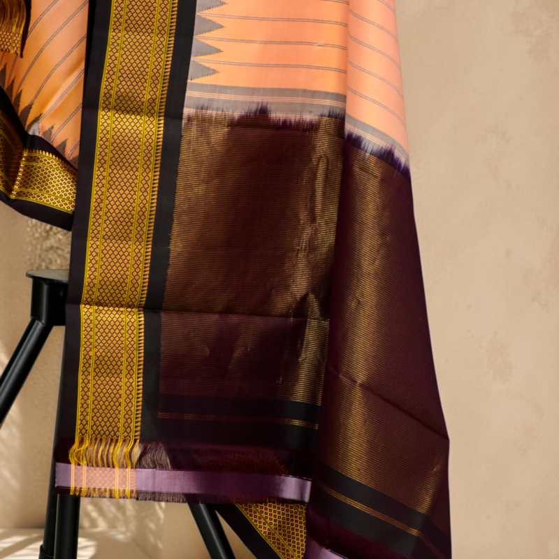 Peach & Wine Dual Shade Pure Handloom Gadwal Dupatta - view 6
