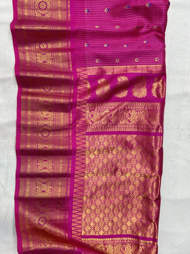 Magenta Pink Pure Silk Gadwal Saree - view 2