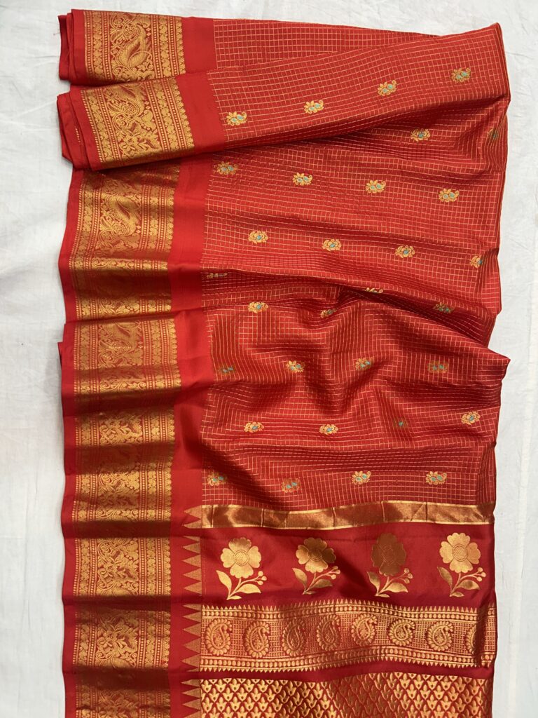 Red Vintage Tissue Pure Silk Gadwal Saree