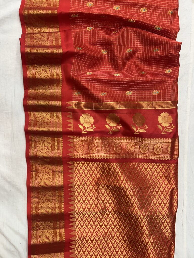 Red Vintage Tissue Pure Silk Gadwal Saree - view 2