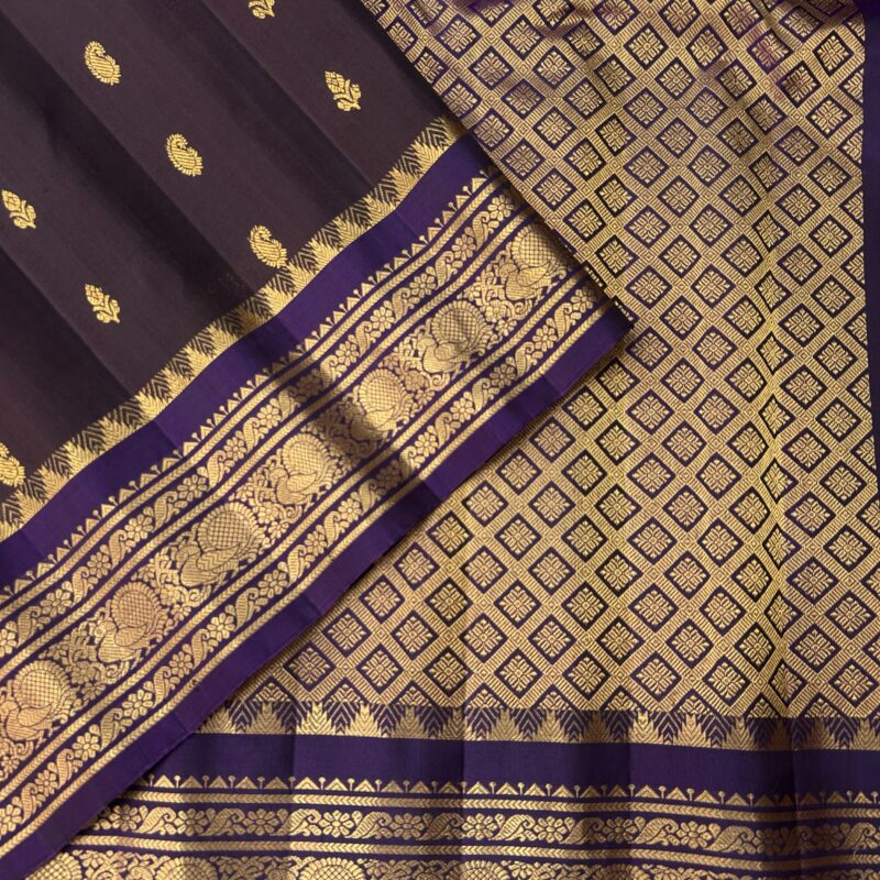 Wine Purple Vintage Pure Handloom Silk Gadwal Saree
