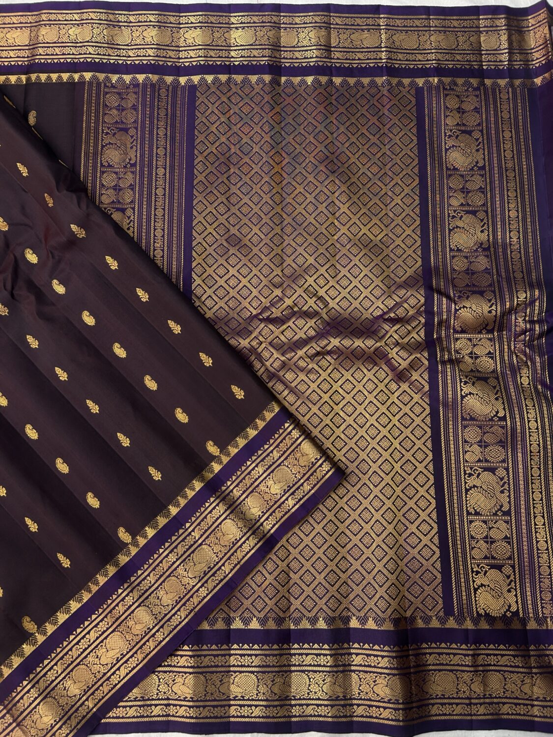Wine Purple Vintage Pure Handloom Silk Gadwal Saree
