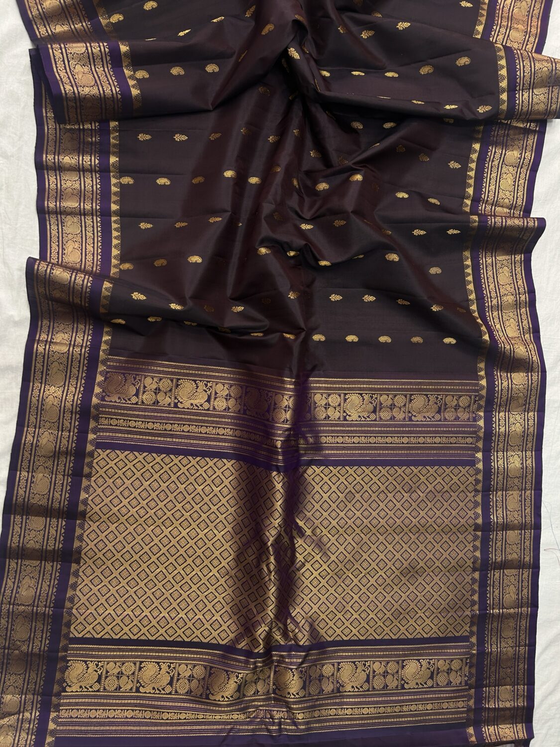 Wine Purple Vintage Pure Handloom Silk Gadwal Saree