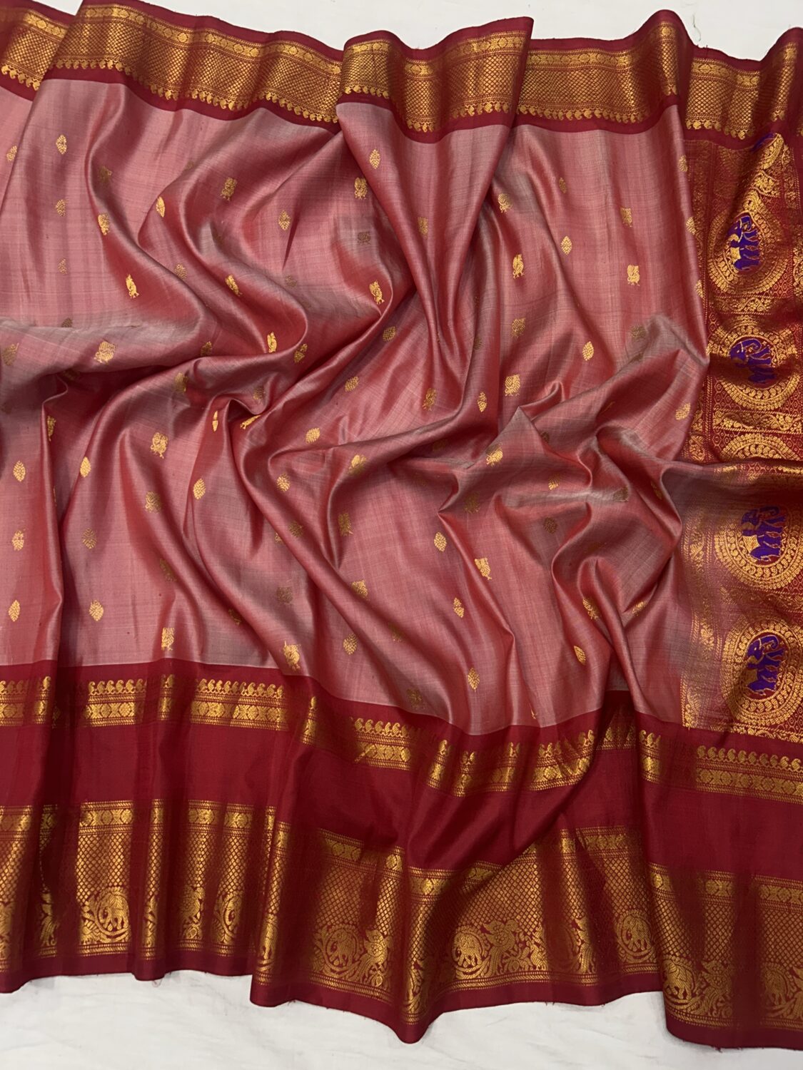 Dusty Rose & Maroon Handloom Pure Silk Gadwal Saree