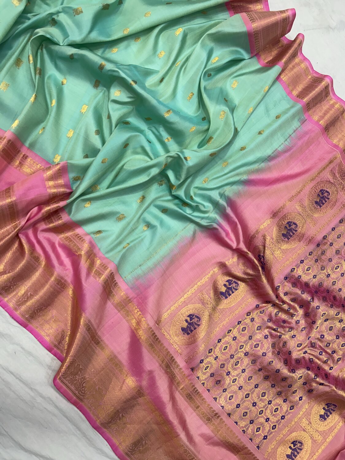 Sea Green & Pink Handloom Pure Silk Gadwal Saree