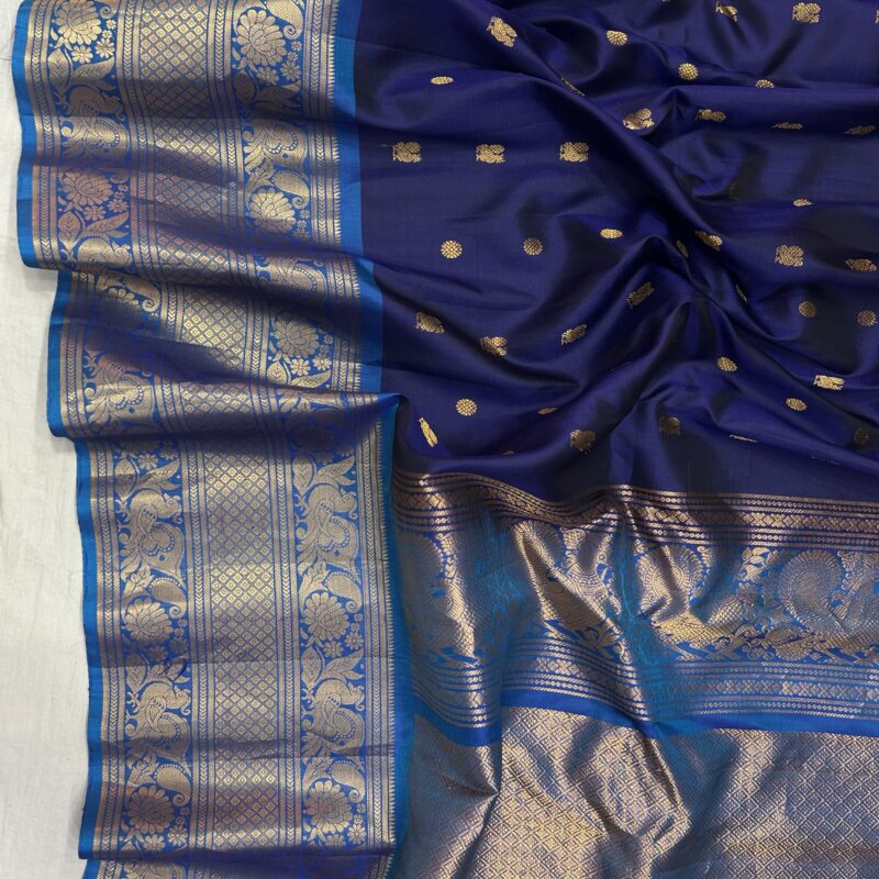 Navy Blue & Peacock Blue Handloom Pure Silk Gadwal Saree - view 3