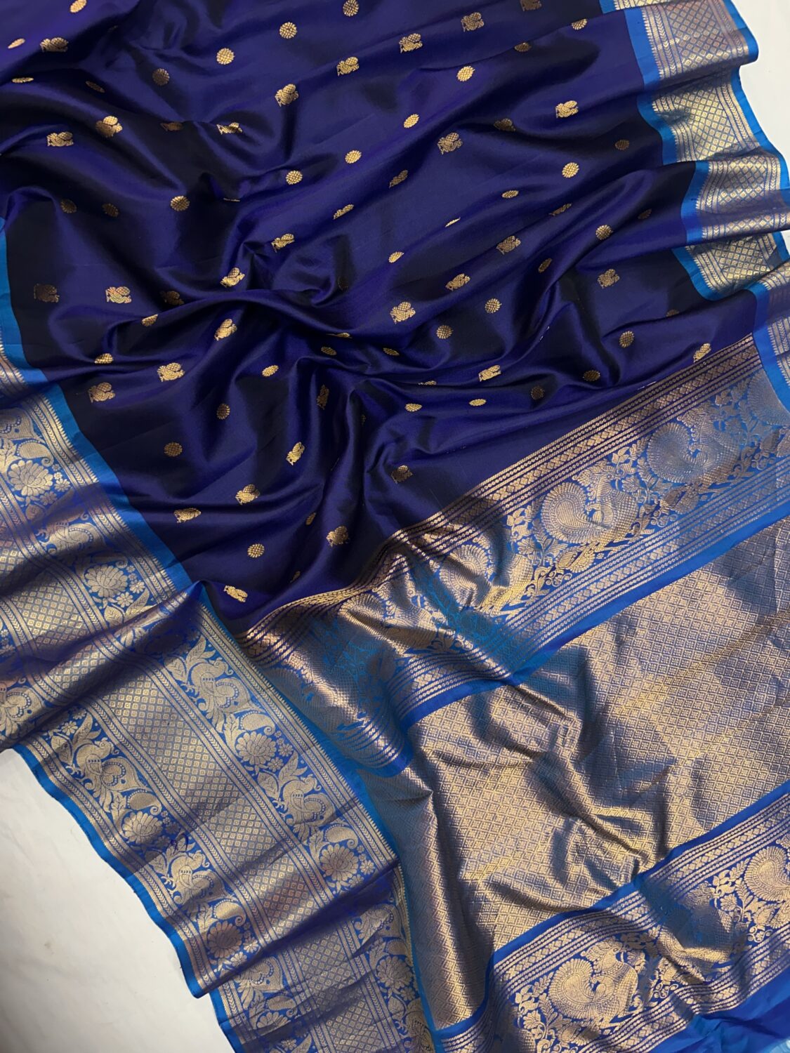 Navy Blue & Peacock Blue Handloom Pure Silk Gadwal Saree