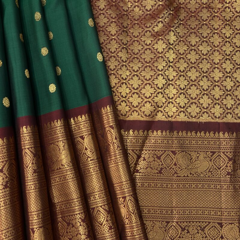 Bottle Green Maroon Contrast Pure Gadwal Handloom Silk Saree