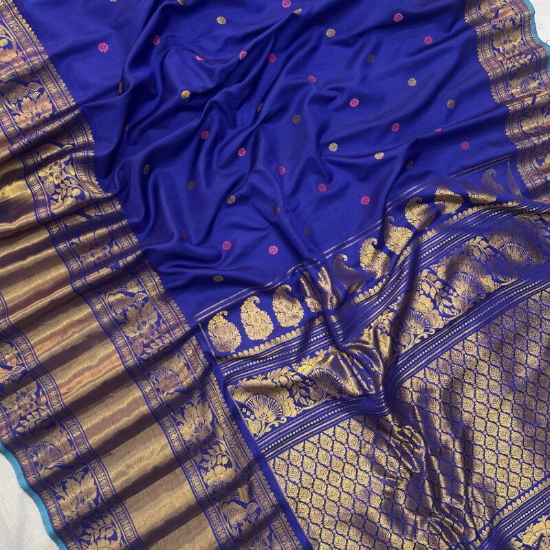 Royal Blue Pure Gadwal Handloom Silk Saree - view 2