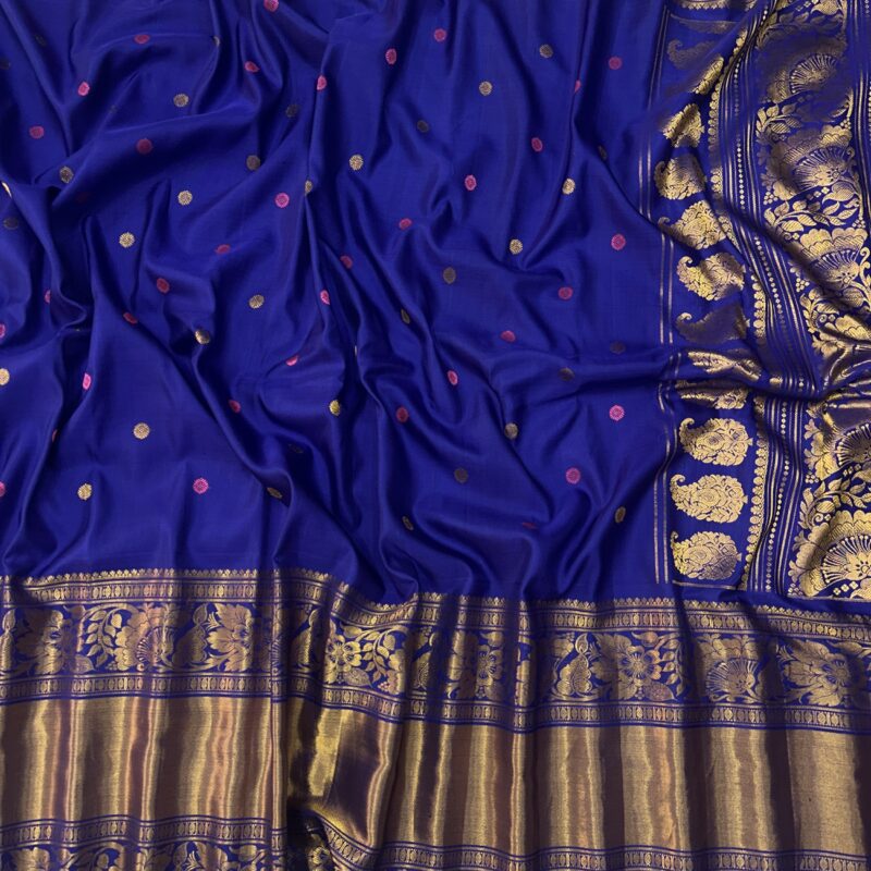 Royal Blue Pure Gadwal Handloom Silk Saree - view 3
