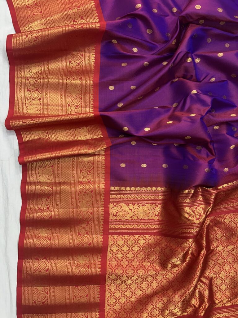 Purple Red Contrast Pure Gadwal Handloom Silk Saree - view 3