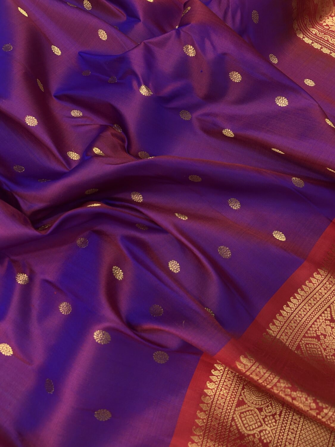 Purple Red Contrast Pure Gadwal Handloom Silk Saree