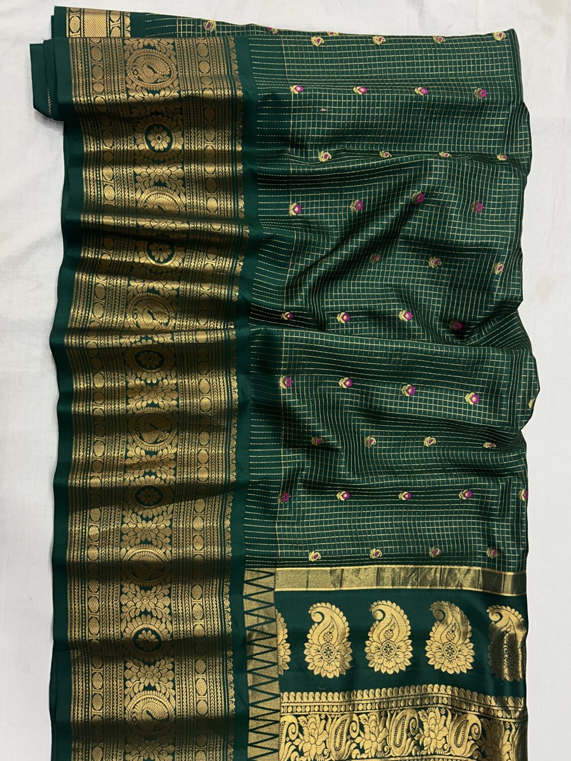 Bottle Green Pure Gadwal Silk Saree