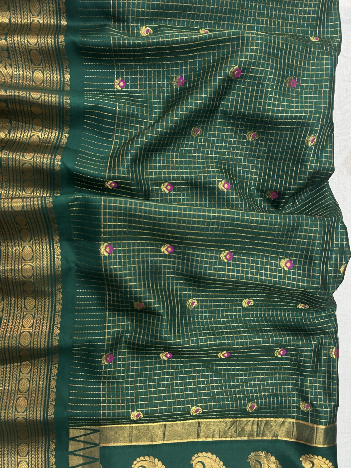 Bottle Green Pure Gadwal Silk Saree