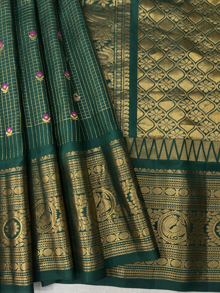 Bottle Green Pure Gadwal Silk Saree