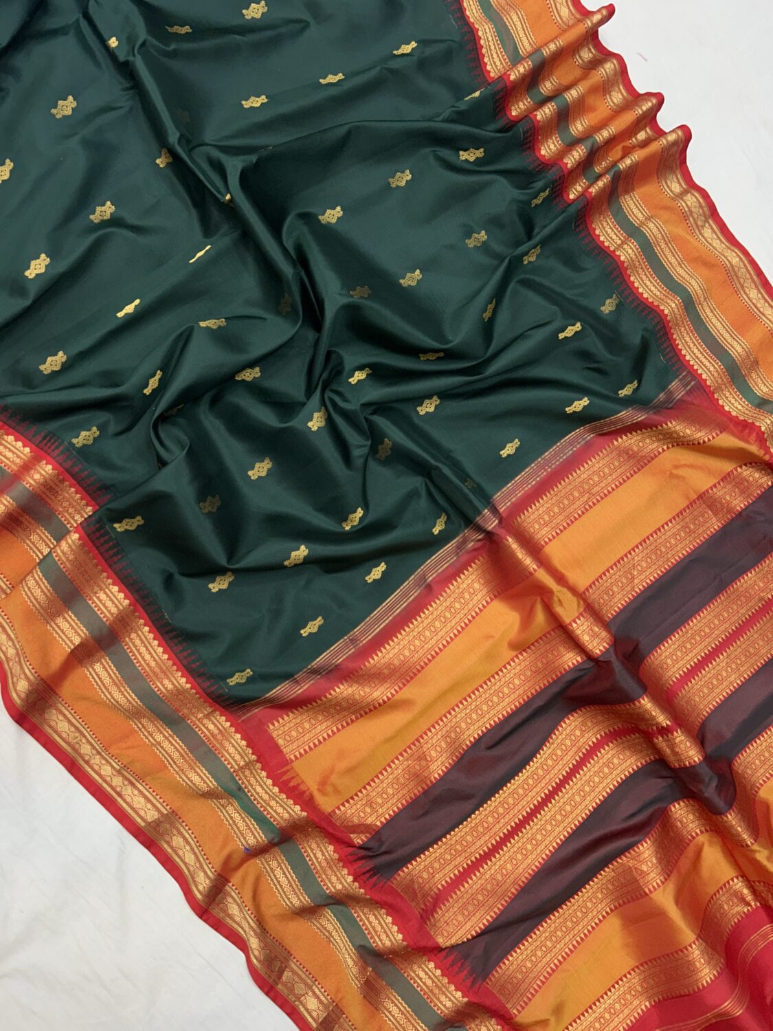 Bottle Green Pure Silk Gadwal Saree