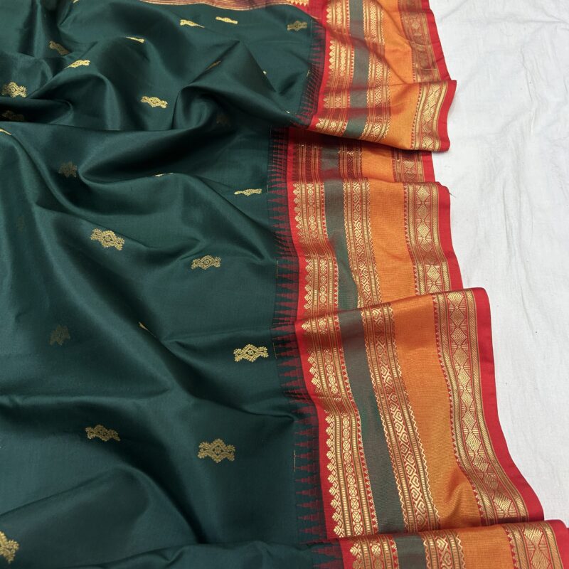 Bottle Green Pure Silk Gadwal Saree - view 4