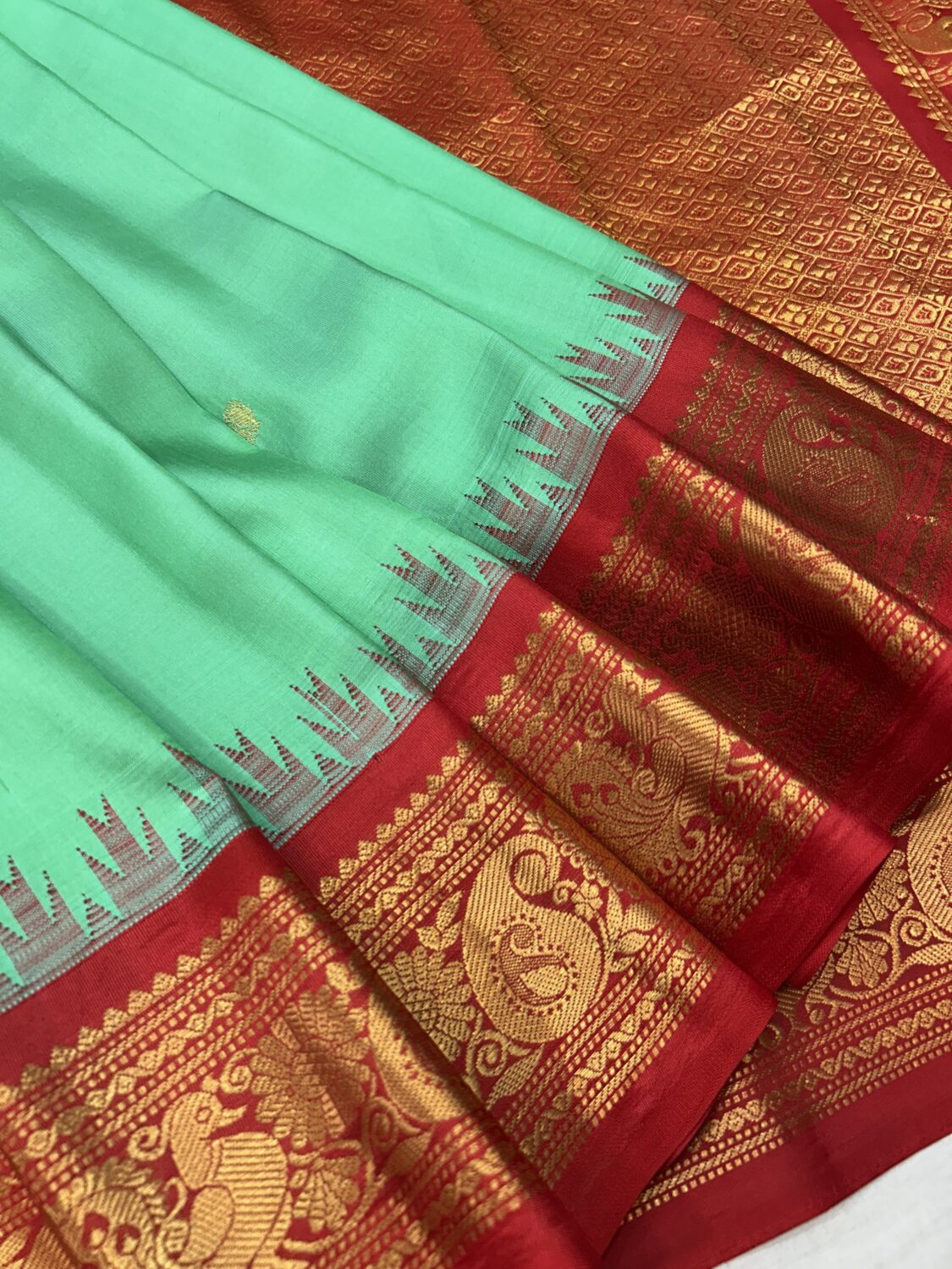 Sea Green Red Pure Silk Gadwal Saree