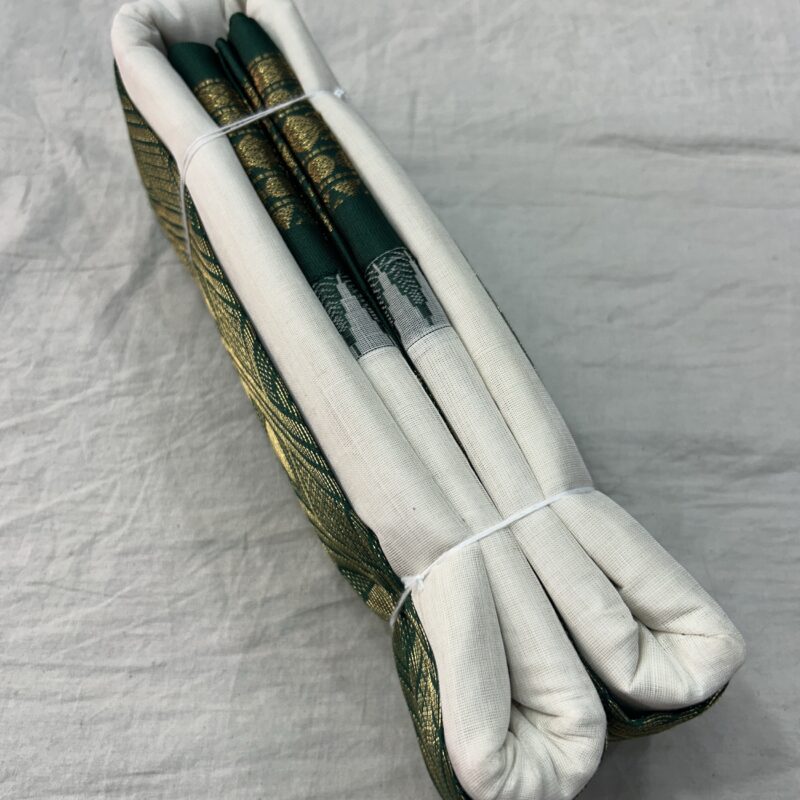 Off White Bottle Green Pure Cotton Gadwal Saree