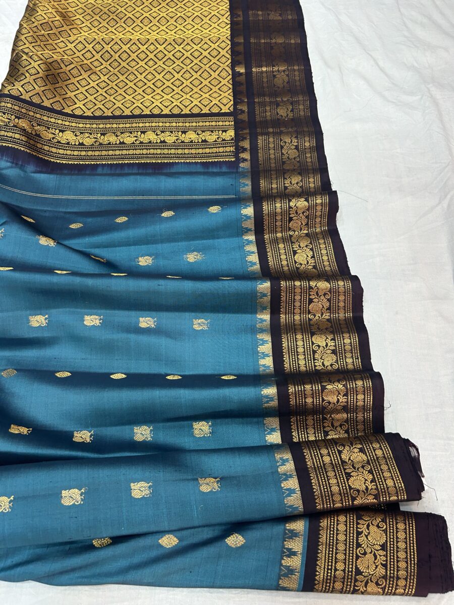 Peacock Blue Pure Silk Handloom Gadwal Pattu Saree with Coffee Brown Contrast Border and Blouse