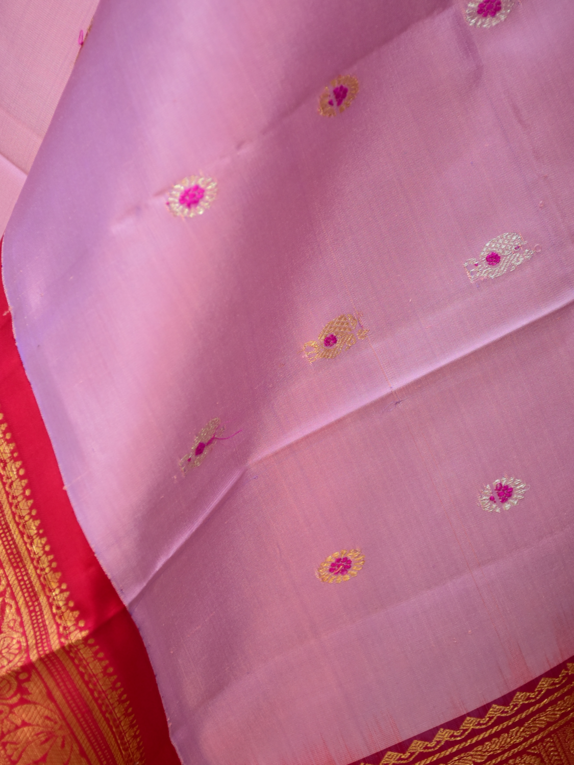 Baby Pink Pure Silk Handloom Dupatta with Red Kuttu Wide Border and Diamond Butta