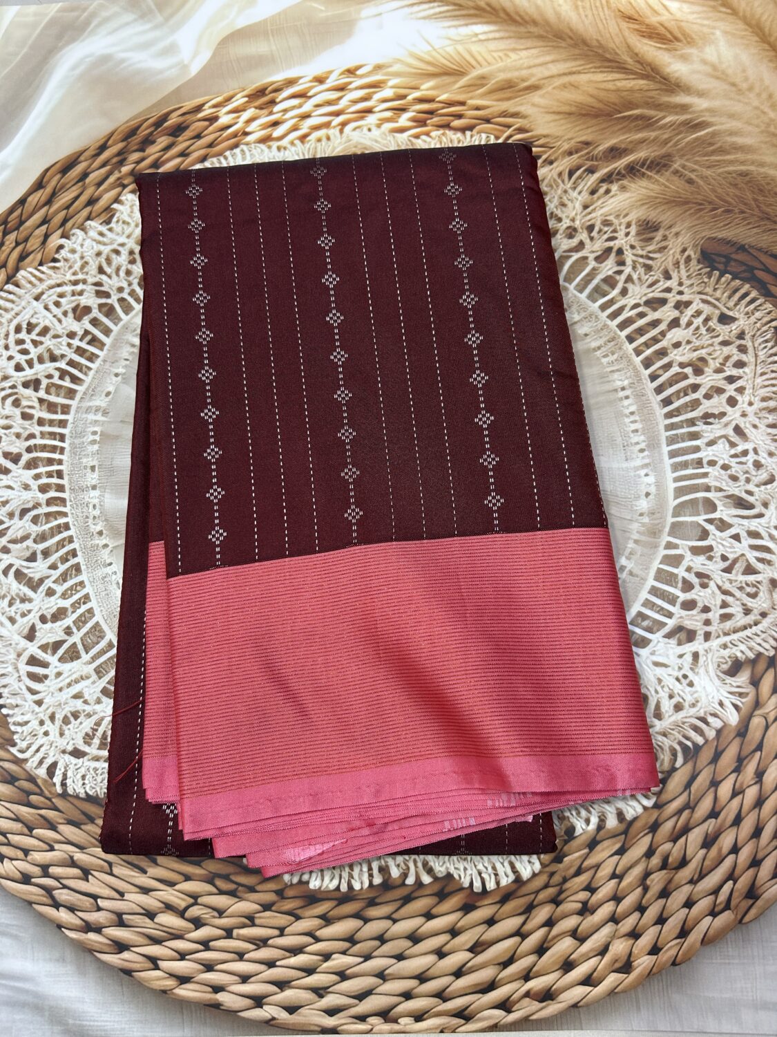 Maroon Saree with Peach Pink Contrast Pallu