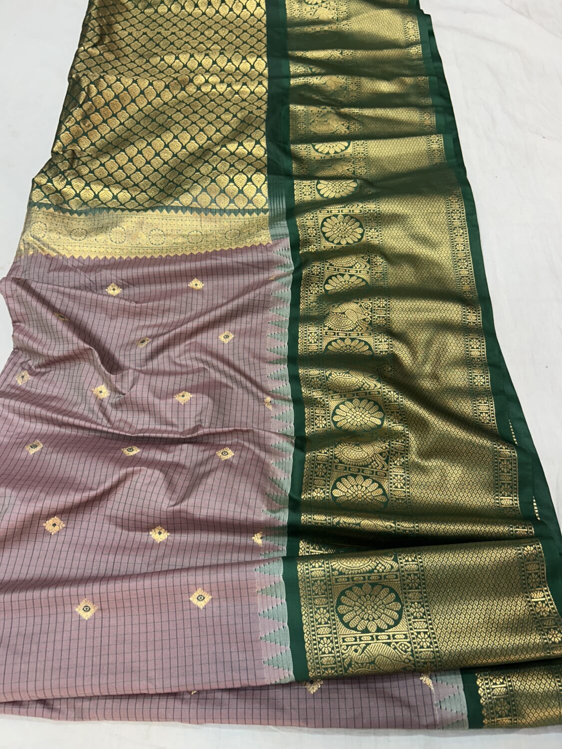 Onion Pink Grey Dual Tone Saree with Bottle Green Border - Premium Semi Gadwal