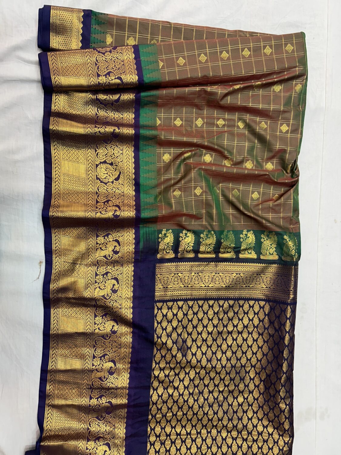 Red Green Dual Tone Saree with Navy Blue Border - Premium Semi Gadwal
