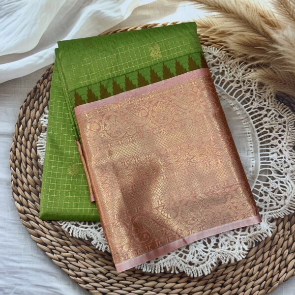 Parrot Green Peach Rose Gold Pallu Semi Gadwal Saree