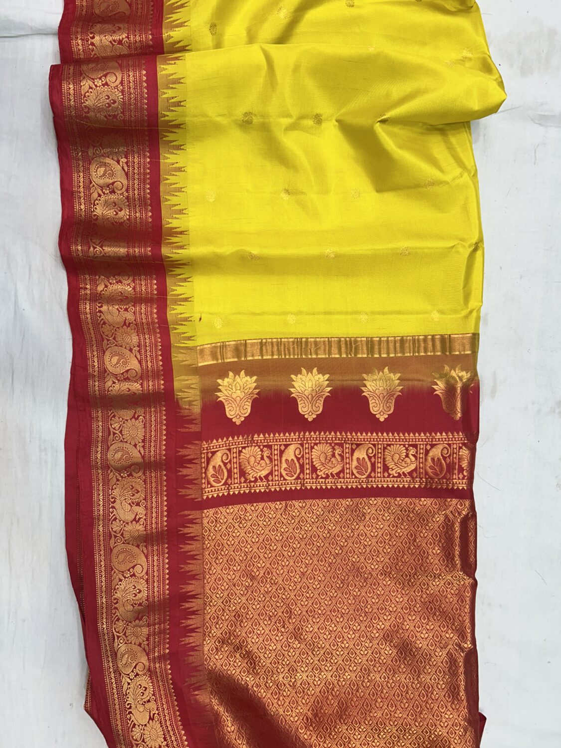 Lemon Yellow Red Pallu Pure Silk Gadwal Saree