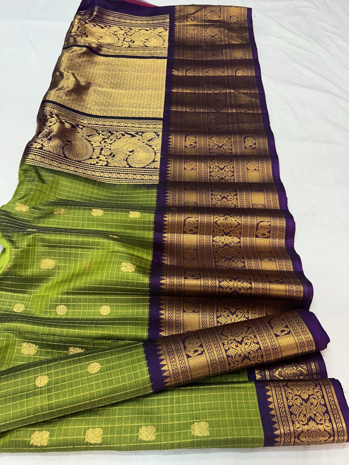 Parrot Green Handloom Pure Silk Gadwal Saree with Purple Wide Zari Border | Vintage Checks Gadwal Pattu