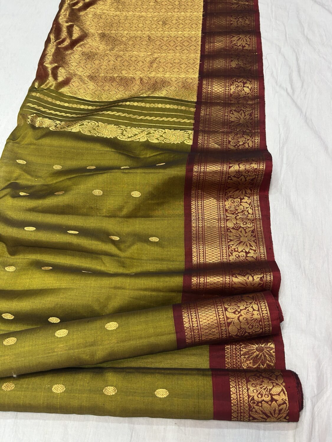 Olive Green Handloom Sico Gadwal Saree with Maroon Wide Zari Border | Rich Pallu*